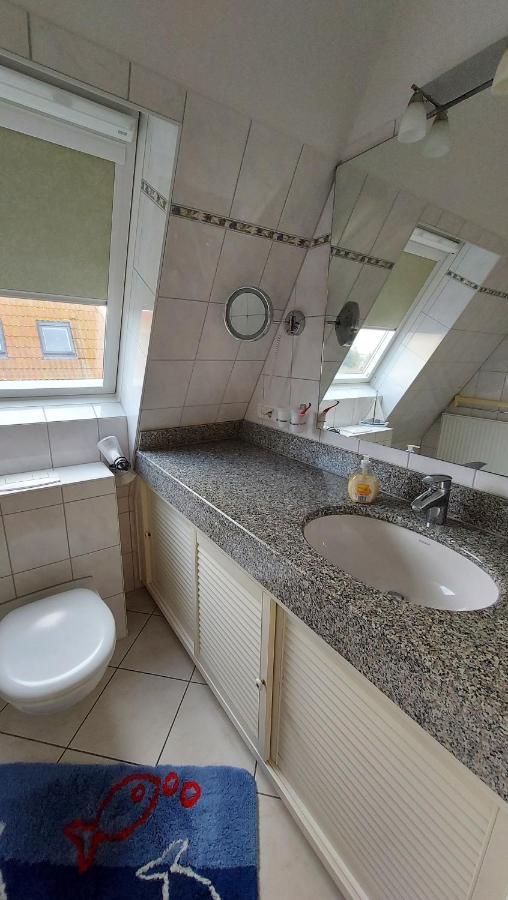 Ferienwohnung Hafenblick Wiek auf Rügen Buitenkant foto