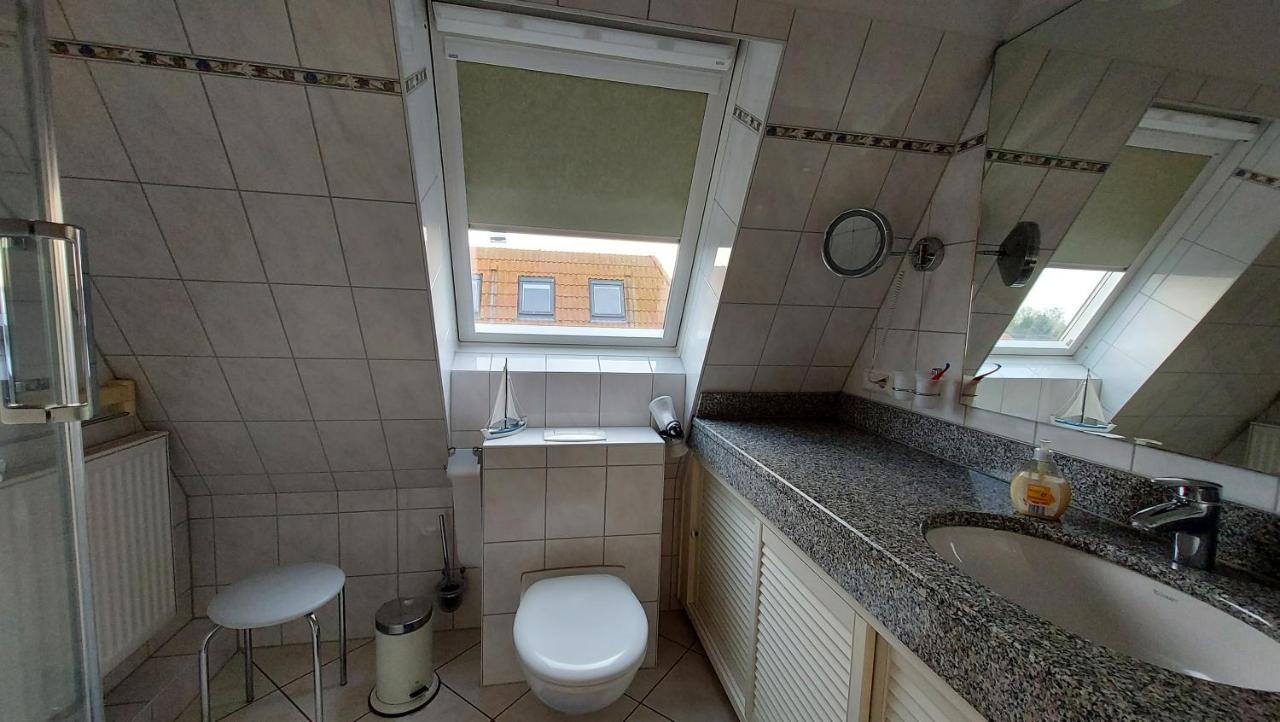 Ferienwohnung Hafenblick Wiek auf Rügen Buitenkant foto