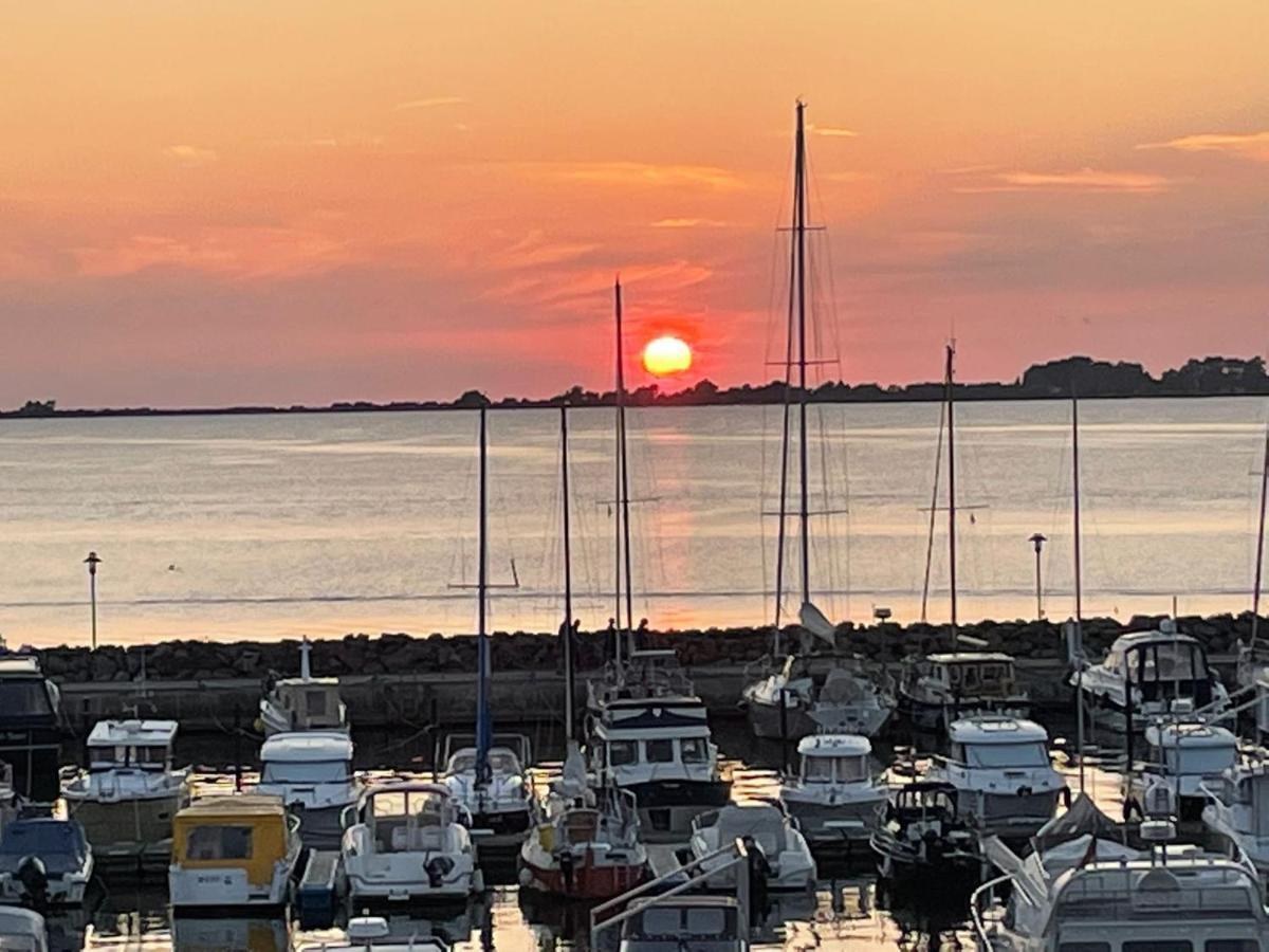 Ferienwohnung Hafenblick Wiek auf Rügen Buitenkant foto